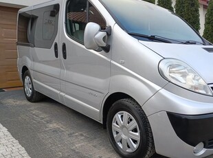 Renault Trafic 2.5 dCi 150 FAP Combi L1H1