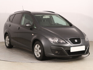 Seat Altea XL 2010 1.4 235676km Samochody Rodzinne