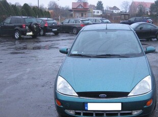 sprzedam ford focus -wspomaganie kierownicy - klimatyzacja