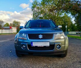 Suzuki Grand Vitara 2.0 De Luxe