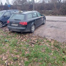 Syndyk sprzeda pojazd AUDI A4 kombi