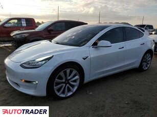 Tesla Model 3 benzyna 2018r. (ARCADIA)