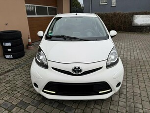 Toyota Aygo 1,0 68KM Klimatyzacja Bluetooth Ledy