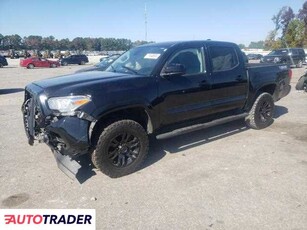 Toyota Tacoma 2.0 benzyna 2021r. (DUNN)