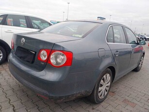 Volkswagen Jetta 2006 1.6 FSI 235130km Sedan