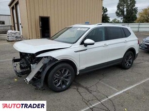 Volkswagen Tiguan 2.0 benzyna 2023r. (MORAINE)