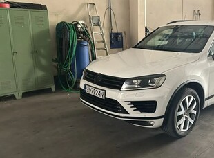 Volkswagen Touareg 3.0 V6 TDI BMT Perfectline R-Style