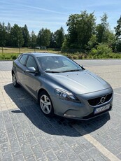 Volvo V40 D2