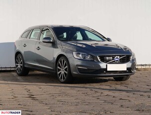 Volvo V60 2.0 301 KM 2017r. (Piaseczno)