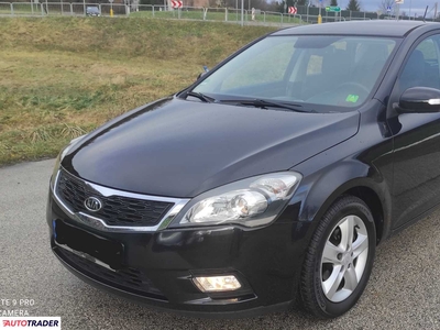 Kia Ceed 1.6 benzyna 126 KM 2011r. (wojnicz)