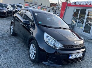 Kia Rio Benzyna