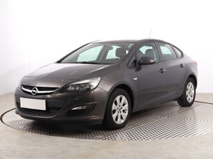 Opel Astra 2015 1.4 T 184016km Sedan