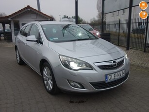 Opel Astra J Opel Astra J 2011 2.0 diesel 160 km xenon nowy rozrząd