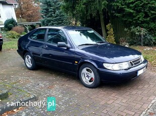 Saab 900