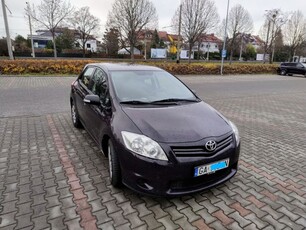 Sprzedam Toyotę Auris