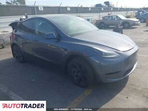 Tesla Model Y benzyna 2023r. (WILMINGTON)