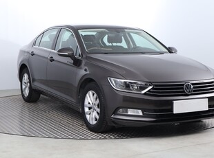 Volkswagen Passat B8 , Salon Polska, Serwis ASO, Klimatronic, Tempomat, Parktronic