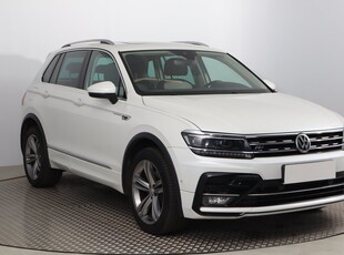 Volkswagen Tiguan , Salon Polska, Serwis ASO, DSG, Navi, Klimatronic, Tempomat,