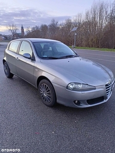 Alfa Romeo 147 1.9 JTD Distinctive