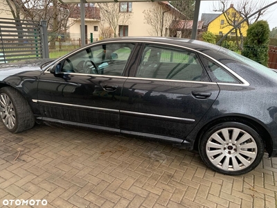 Audi A8 4.2 Quattro