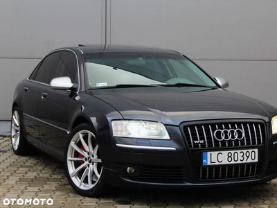 Audi A8 6.0 W12 Quattro