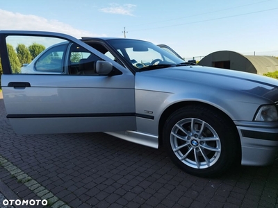 BMW Seria 3 316i