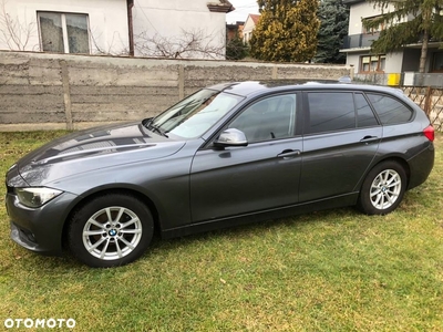 BMW Seria 3 318d Advantage