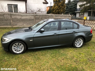 BMW Seria 3 318d DPF Edition Exclusive