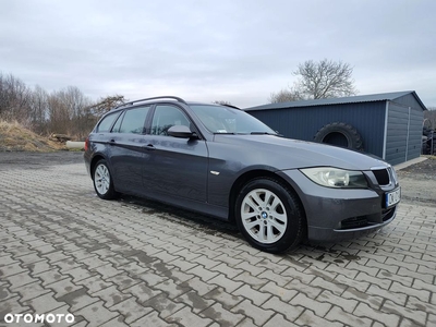 BMW Seria 3 318d