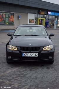 BMW Seria 3 318i