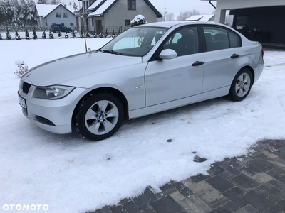 BMW Seria 3 318i