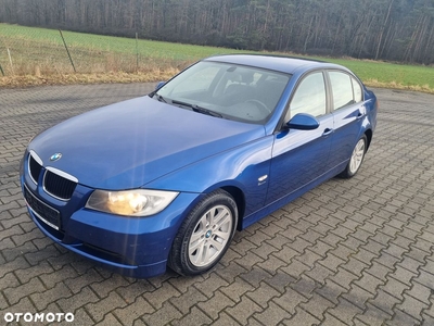 BMW Seria 3 318i