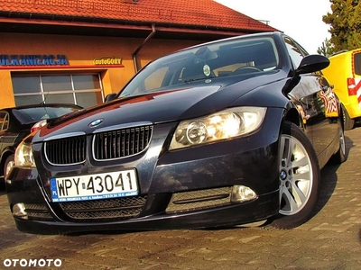 BMW Seria 3 318i