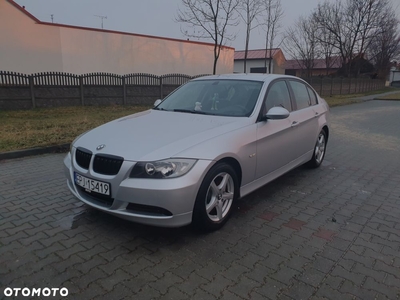 BMW Seria 3 318i