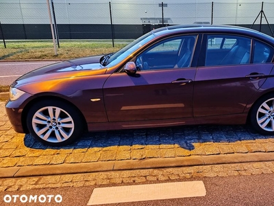 BMW Seria 3 318i