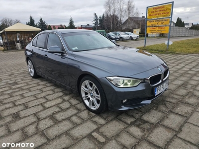 BMW Seria 3 320d DPF Edition Fleet Sport