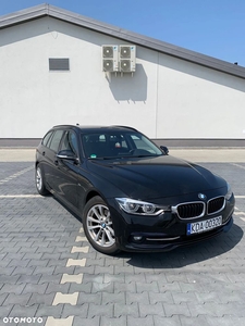 BMW Seria 3 320d Sport Line