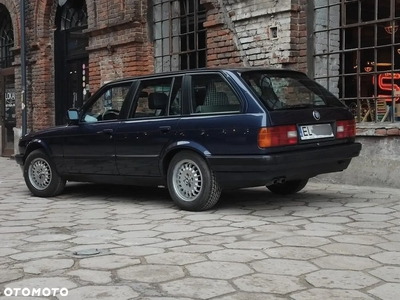 BMW Seria 3 320i