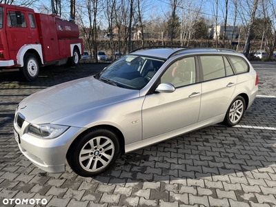 BMW Seria 3 320i