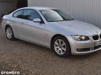 BMW Seria 3 320i Coupe