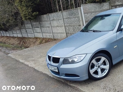 BMW Seria 3 320i