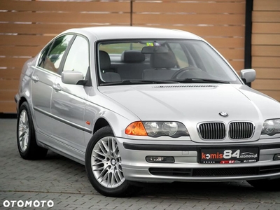 BMW Seria 3 328i