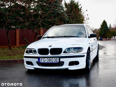 BMW Seria 3 328i