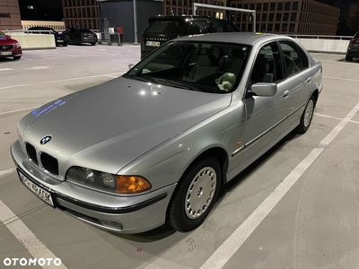 BMW Seria 5 523i