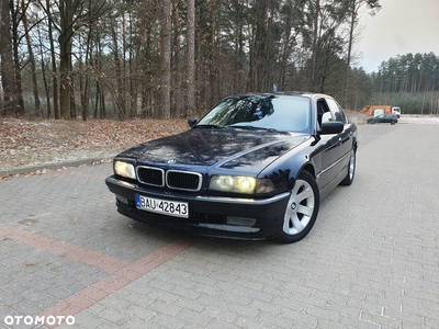 BMW Seria 7 728i L