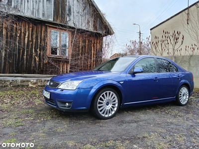 Ford Mondeo V6 ST 220