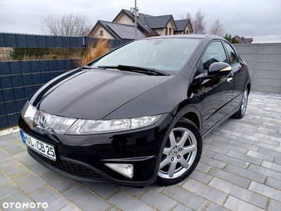 Honda Civic 1.8i-VTEC Sport