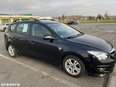 Hyundai I30 i30cw 1.6 CRDi blue Classic