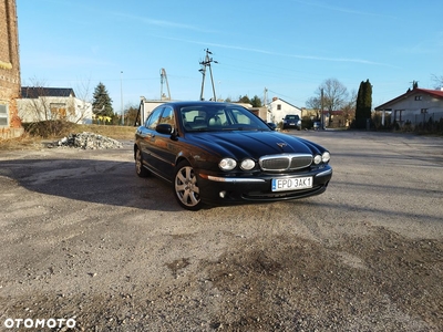 Jaguar X-Type