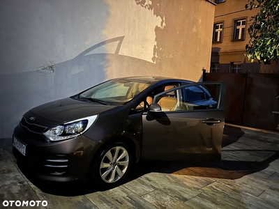 Kia Rio 1.2 L